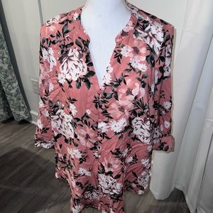 NWT Torrid floral top